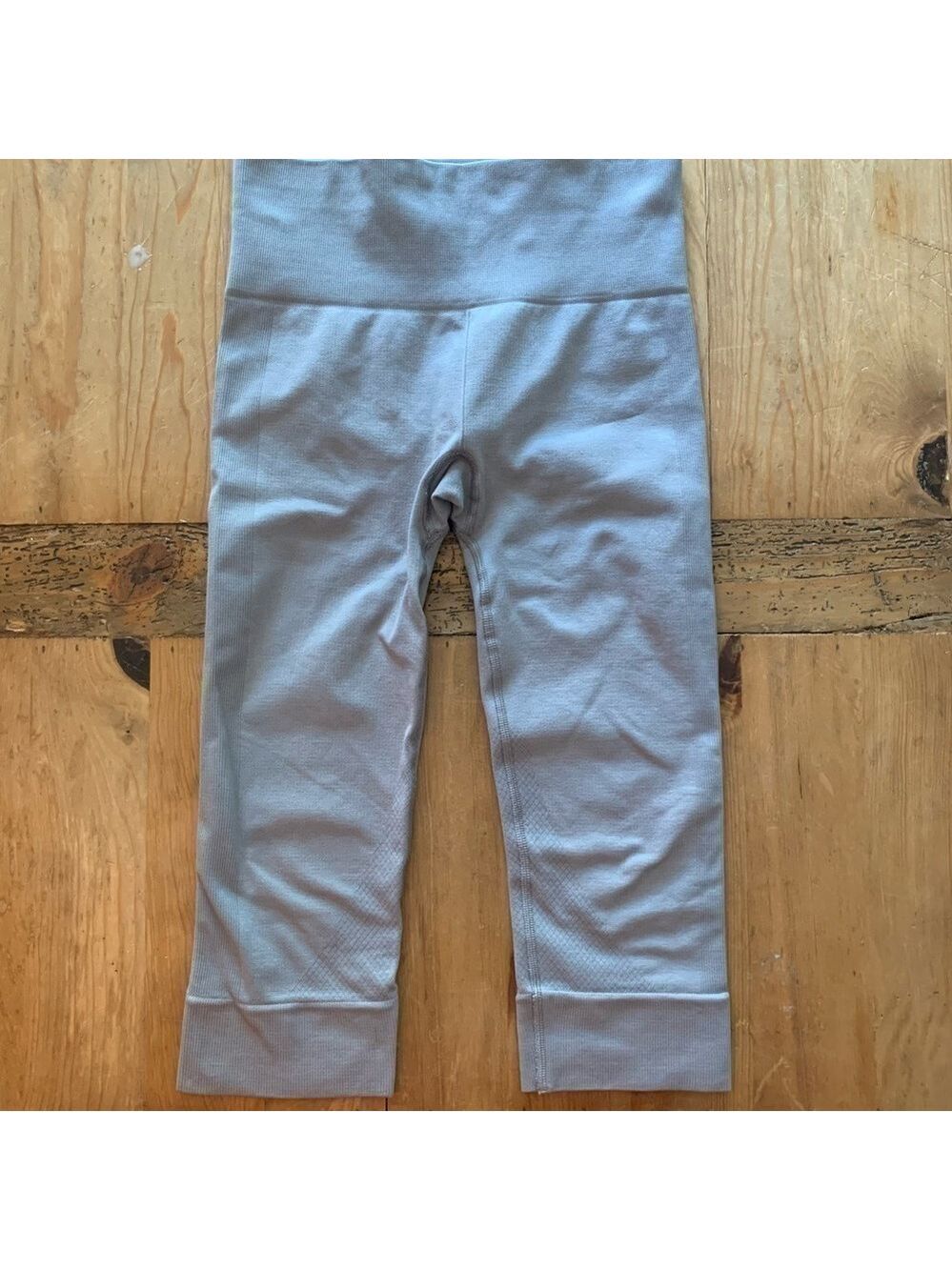 Euc Lululemon Seamlessly Street Crop Yoga Pant Heathered Medium Grey 4